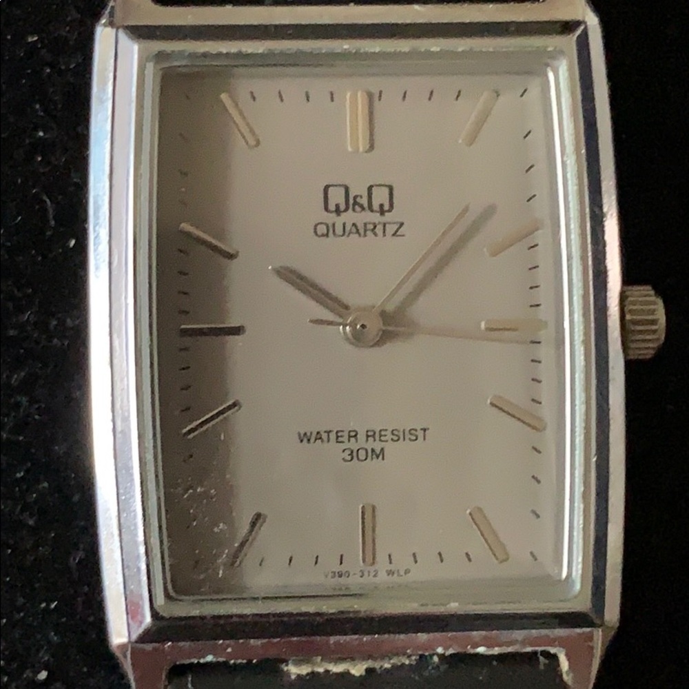 Q&Q watch rubber black straps square face guc 9”